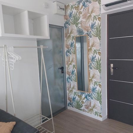 Studio A 2 Pas De La Plage Marseilles Exterior foto