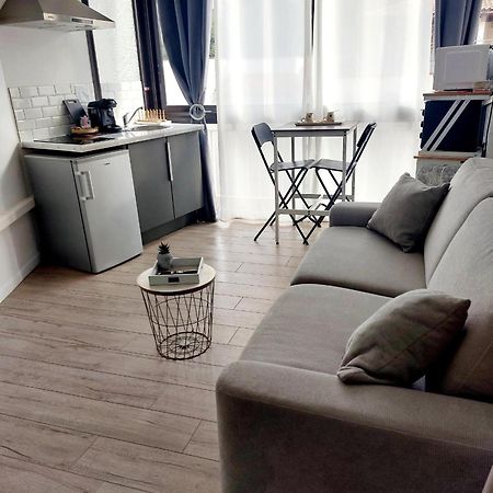 Studio A 2 Pas De La Plage Marseilles Exterior foto