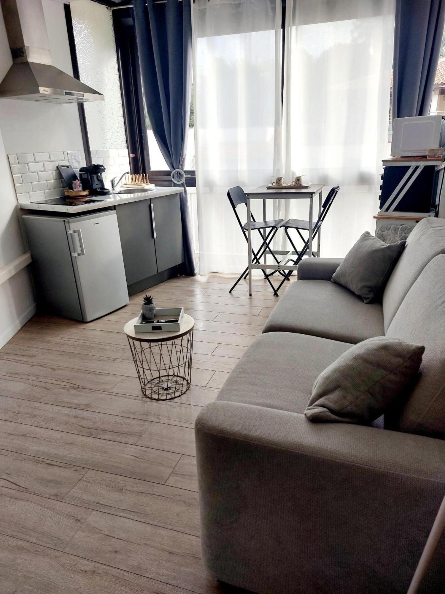 Studio A 2 Pas De La Plage Marseilles Exterior foto